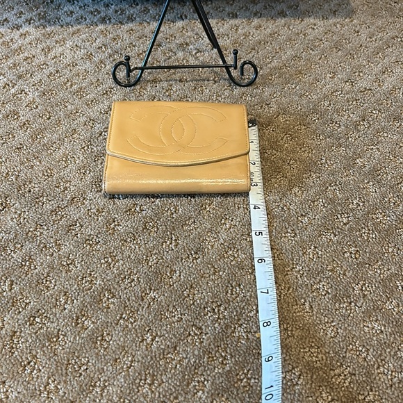 Chanel Authentic Classic Vintage Interlocking CC Logo Snap Bifold Wallet - Picture 15 of 15